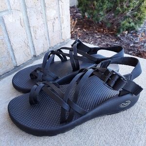 Chaco sandals😃😃😃 Size 10